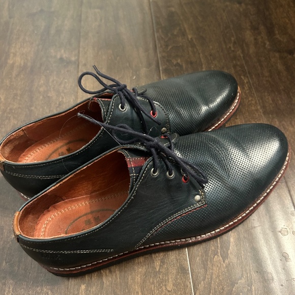 Mens Leather Shoes - Picture 2 of 3